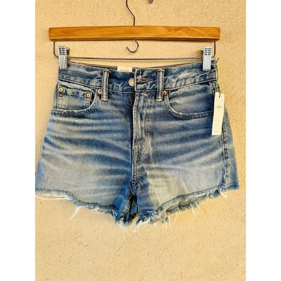 AE77 American Eagle Women’s Denim Shorts Sz 24 NWT - Picture 1 of 6